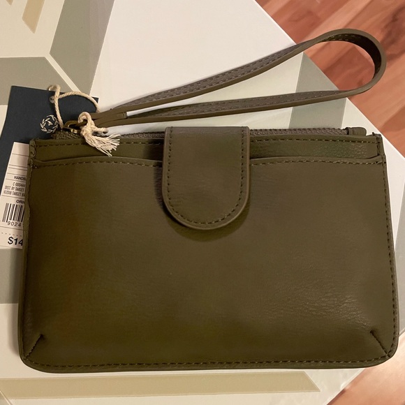 NWT universal thread wristlet - Picture 6 of 6